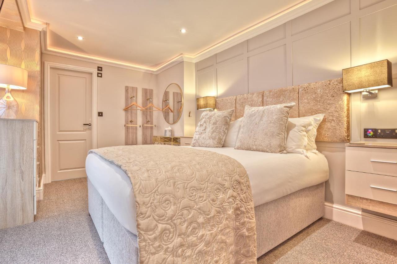 The Mews Boutique Deluxe Apartments, Sleep 2-6 People , Central Location, Free Parking Windermere Zewnętrze zdjęcie