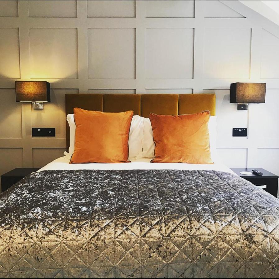 The Mews Boutique Deluxe Apartments, Sleep 2-6 People , Central Location, Free Parking Windermere Zewnętrze zdjęcie