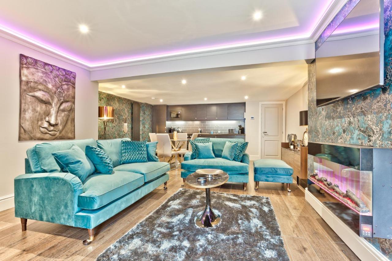 The Mews Boutique Deluxe Apartments, Sleep 2-6 People , Central Location, Free Parking Windermere Zewnętrze zdjęcie