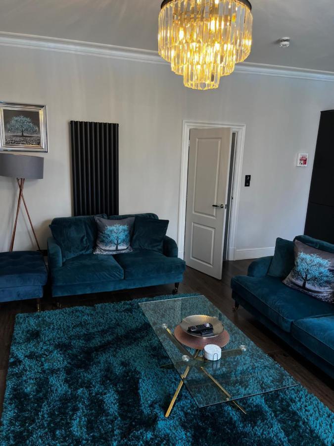 The Mews Boutique Deluxe Apartments, Sleep 2-6 People , Central Location, Free Parking Windermere Zewnętrze zdjęcie